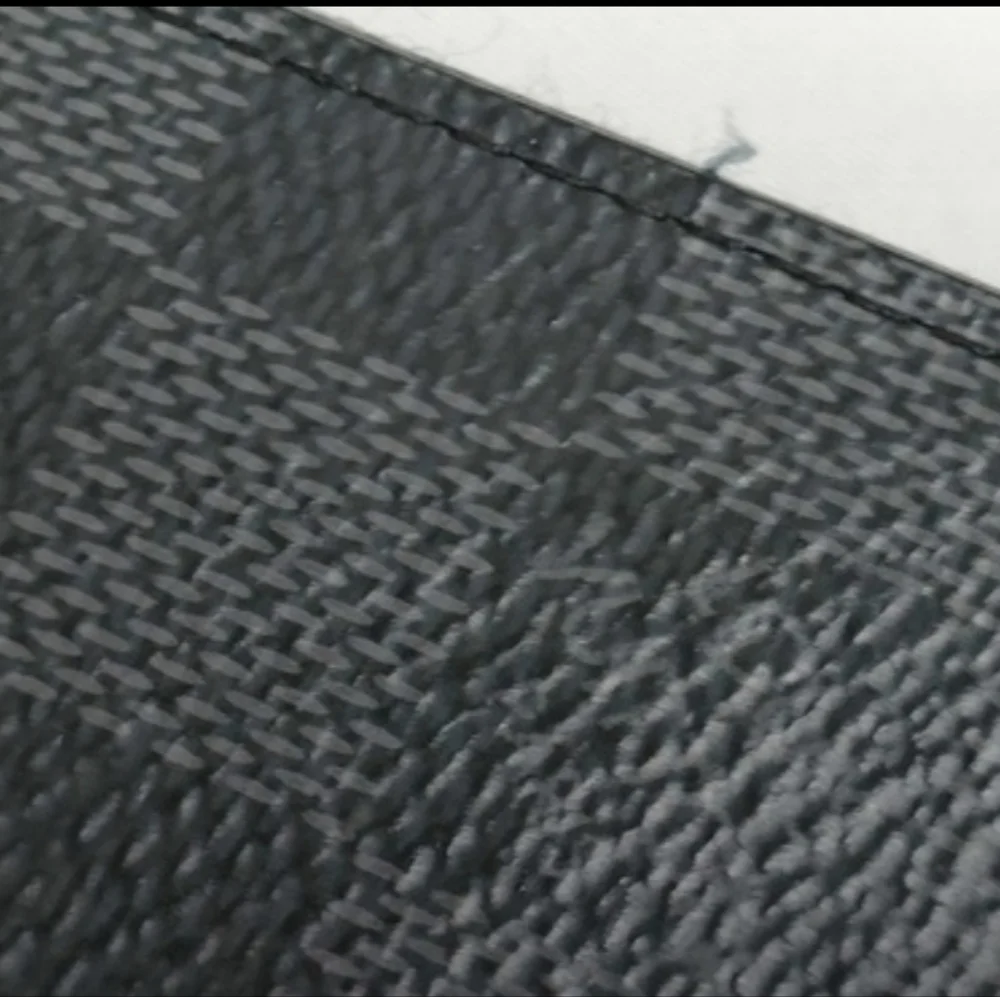Louis Vuitton Damier Graphite Zippy Wallet/ Unisex
